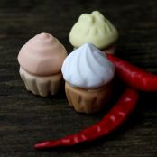 Grüne Vanille-Cupcakes mit feurigem Erdbeerkern und Little Cupcake Topping - Schritt 7