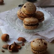 Haselnussmacarons mit Kaffeecreme