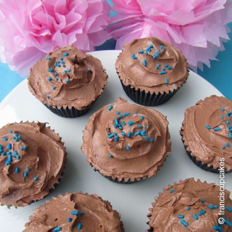 Snickers Cupcakes