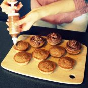 Glutenfreie Orangen-Cupcakes mit Schokocreme - Schritt 4