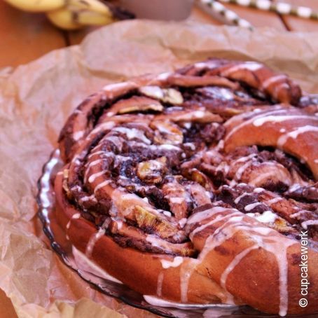 Nutella - Kokos - Banane Hefeknoten