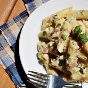 Cremige Penne mit Käse & Zuchini - One Pot Pasta