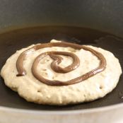 Erdnuss-Crunch Pancakes mit Schoko-Swirl - Schritt 3