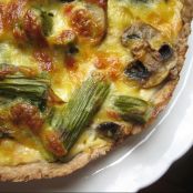 Gemüsetarte mit Sellerie Champignons mit Käse und Ei überbacken