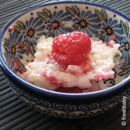 Reisauflauf mit frischen Himbeeren und Vanille