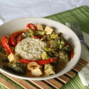 Rotes Thai Curry mit Tofu