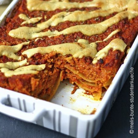 Vegane Lasagne mit Blumenkohl-Bolognese