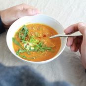 Karotten-Suppe mit Linsen