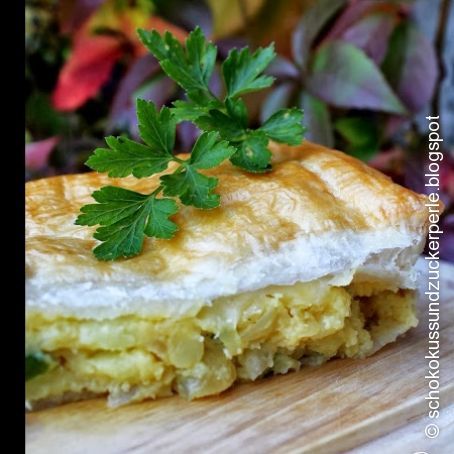 Blätterteigtaschen mit Kartoffelfüllung