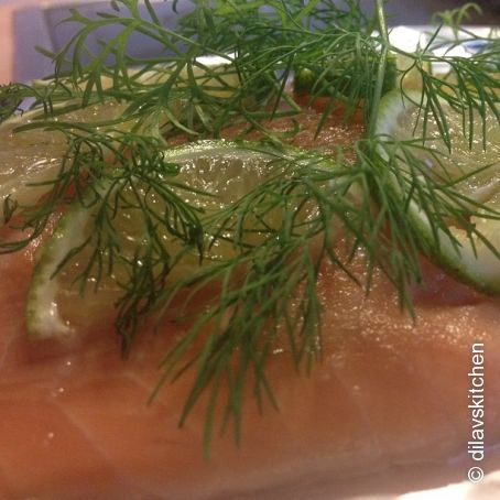 Gegrillter Lachs mit Limette und Joghurtdressing