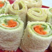 Sandwichrolls mit Geflügelaufschnitt