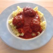 Amerikanische Meatballs in Tomatensoße