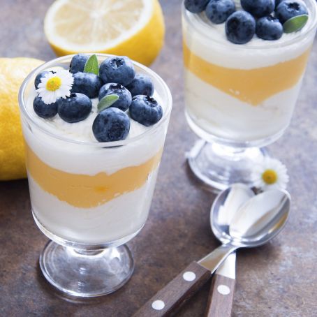 Quarkcreme mit Lemon Curd