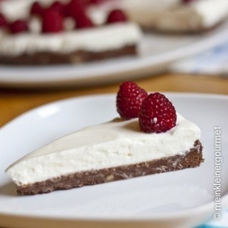 Joghurttorte mit Zwieback-Nutella-Boden