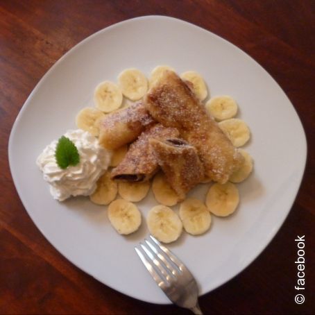 Toast Rolls auf Bananencarpaccio