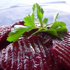 Rote-Bete-Salat mit fruchtigem Himbeeressig