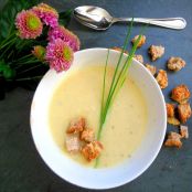 Pastinakensuppe mit Croutons