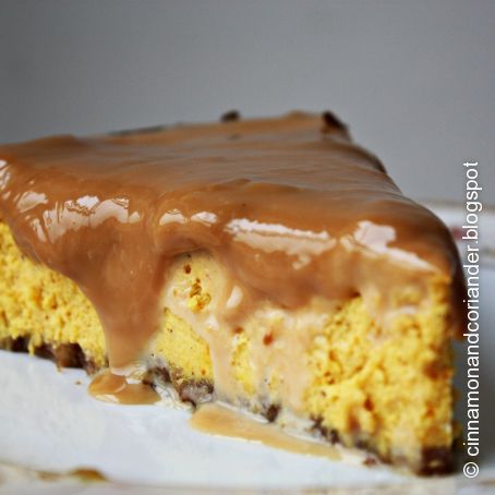 Kürbis Cheesecake mit Dulce de Leche Topping