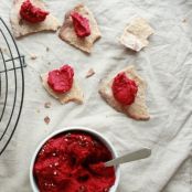 Rote-Beete-Hummus