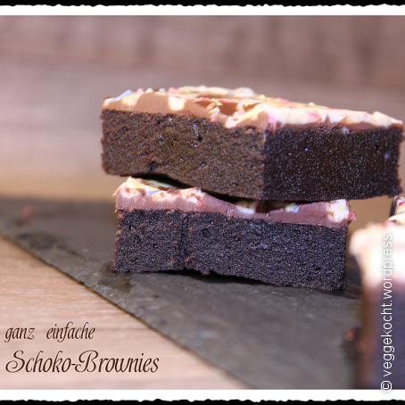 Ein ganz einfacher Schoko-Brownie | vegan, fudgy und schokolastig