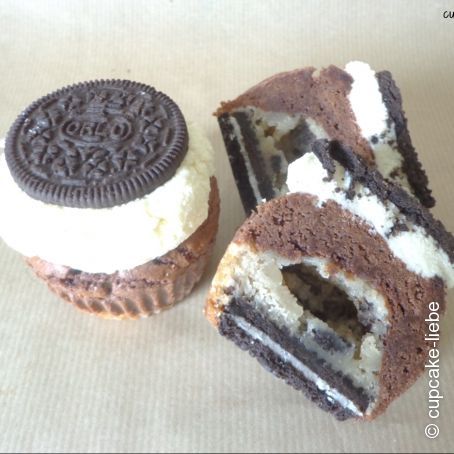 Schoko Cupcakes mit Oreo Cookie Dough Kern