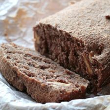 Nussbrot mit Schokochips