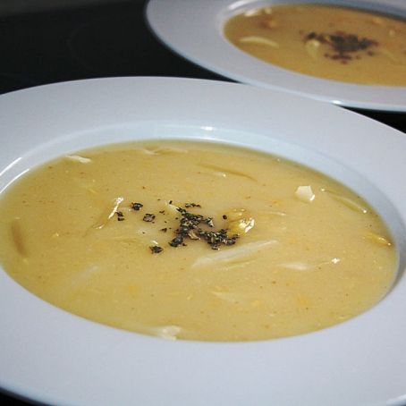 Spargelrahmsuppe