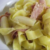 Tagliatelle mit Spargel