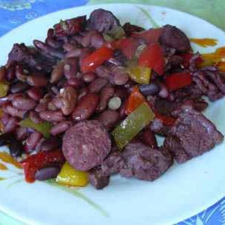Chili con Carne mit Hackfleisch und Brühwurst