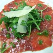 Rinder-Carpaccio mit Pesto