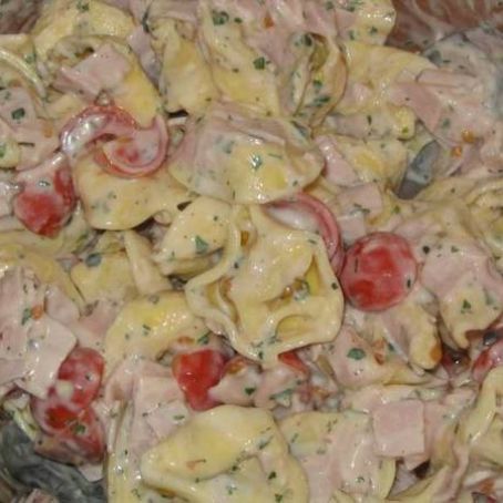 Tortellini Salat