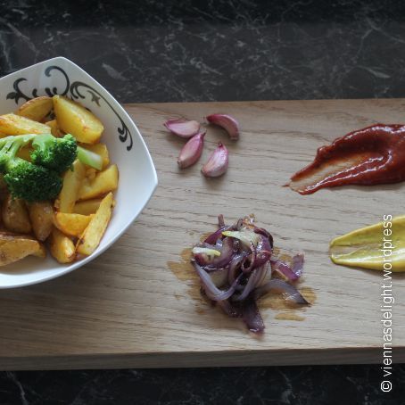 Wedges mit Brokkoli und karamelisierten Zwiebeln