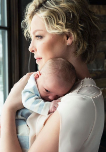 KATHERINE HEIGL : Das erste Foto mit ihrem Baby!