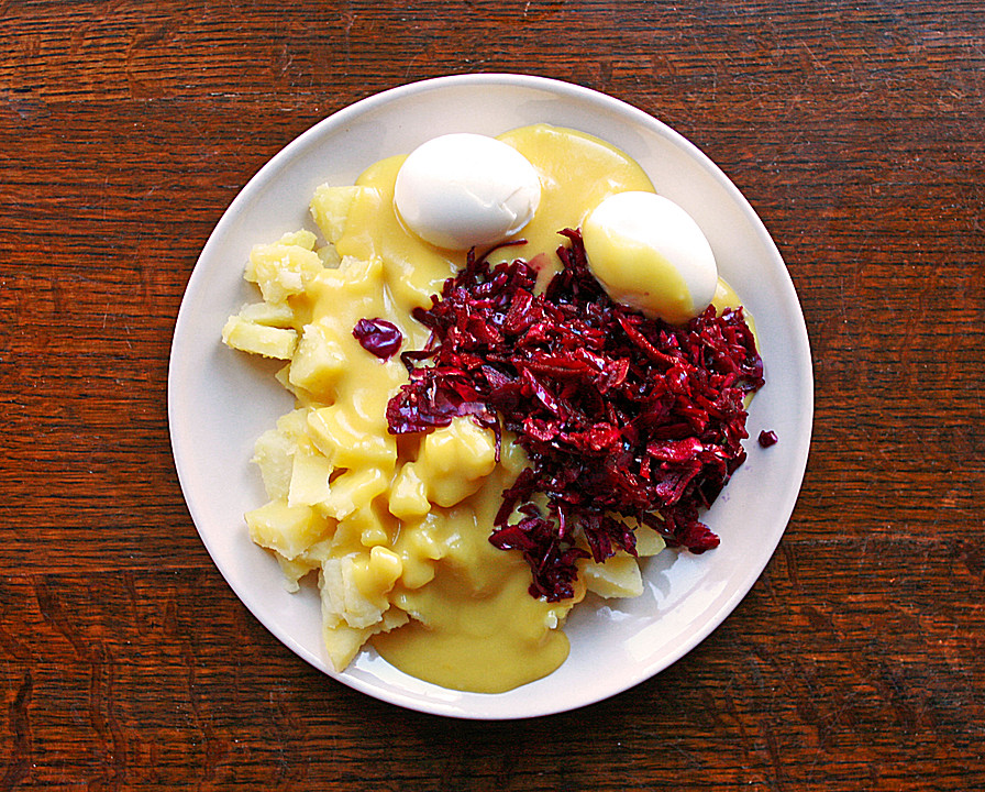 Senfeier mit Roter Bete