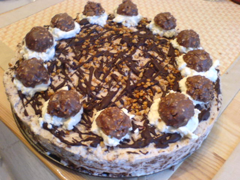 Rocher-Torte (3.2/5)