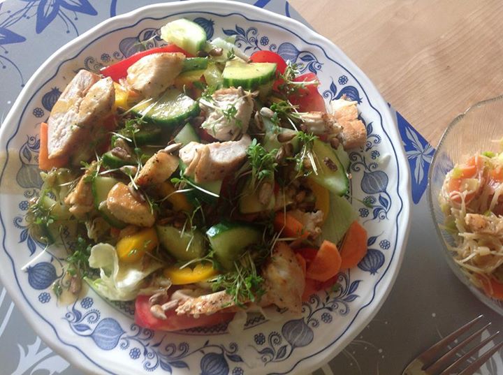 Bunter Hähnchenbrustsalat (4.2/5)