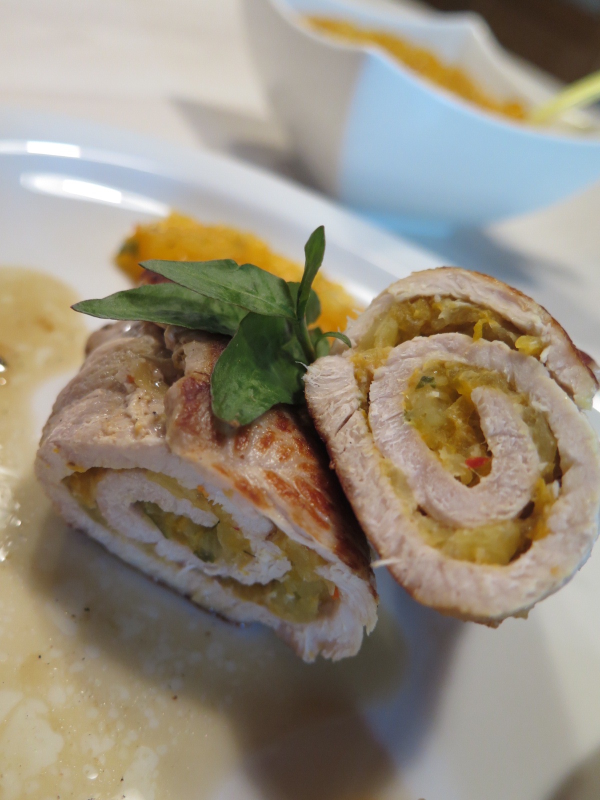 Roulade mit Obst-Salsa