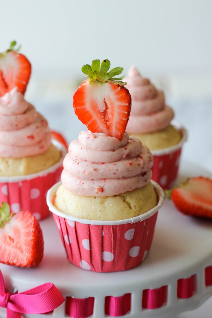 Sonni´s glutenfreie Vanille - Erdbeer Cupcakes (4.3/5)