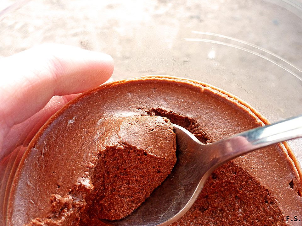 Nur 3 Zutaten: Einfache Mousse au Chocolat (3.8/5)